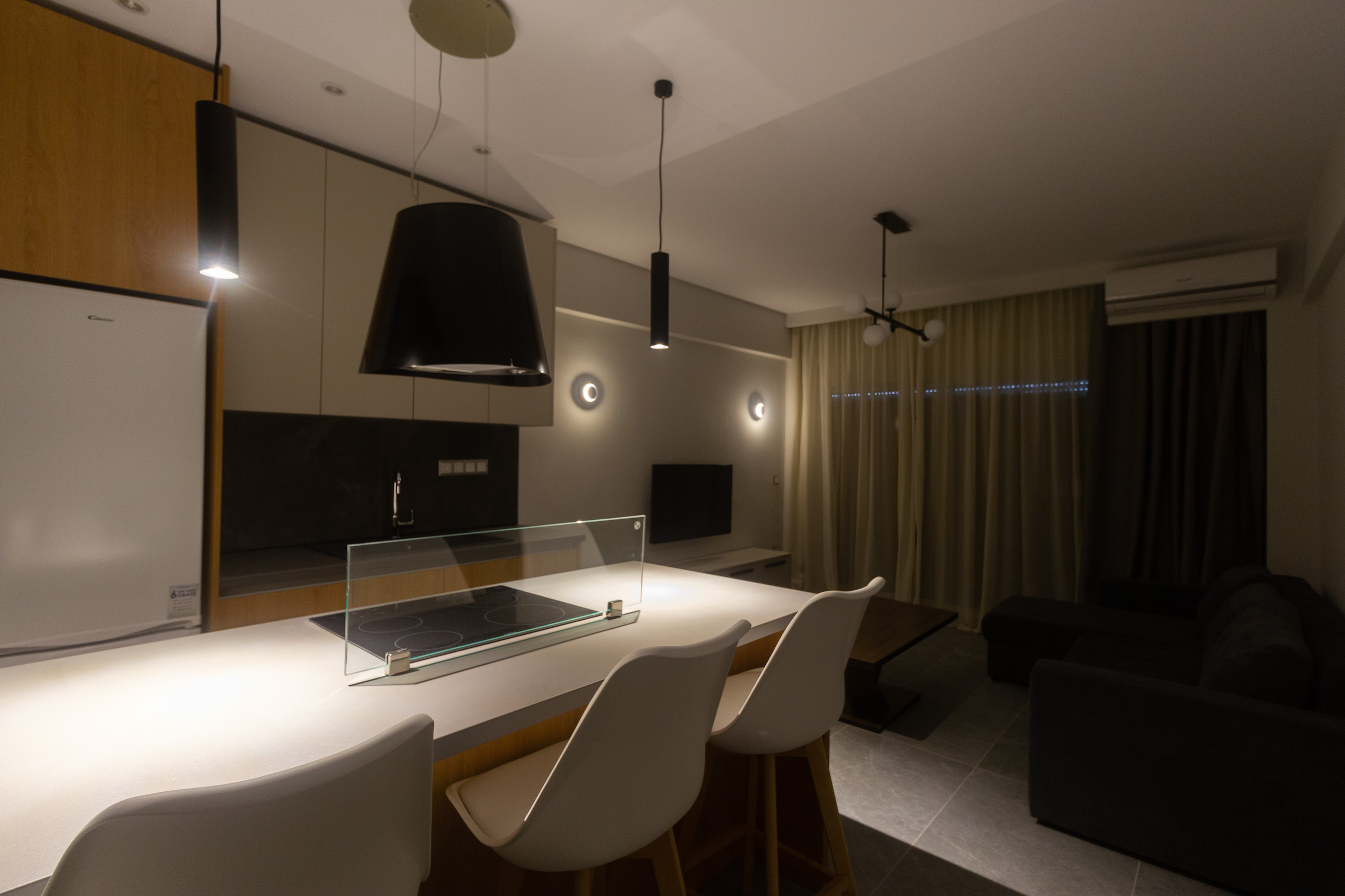 Εξαδακτύλου 17