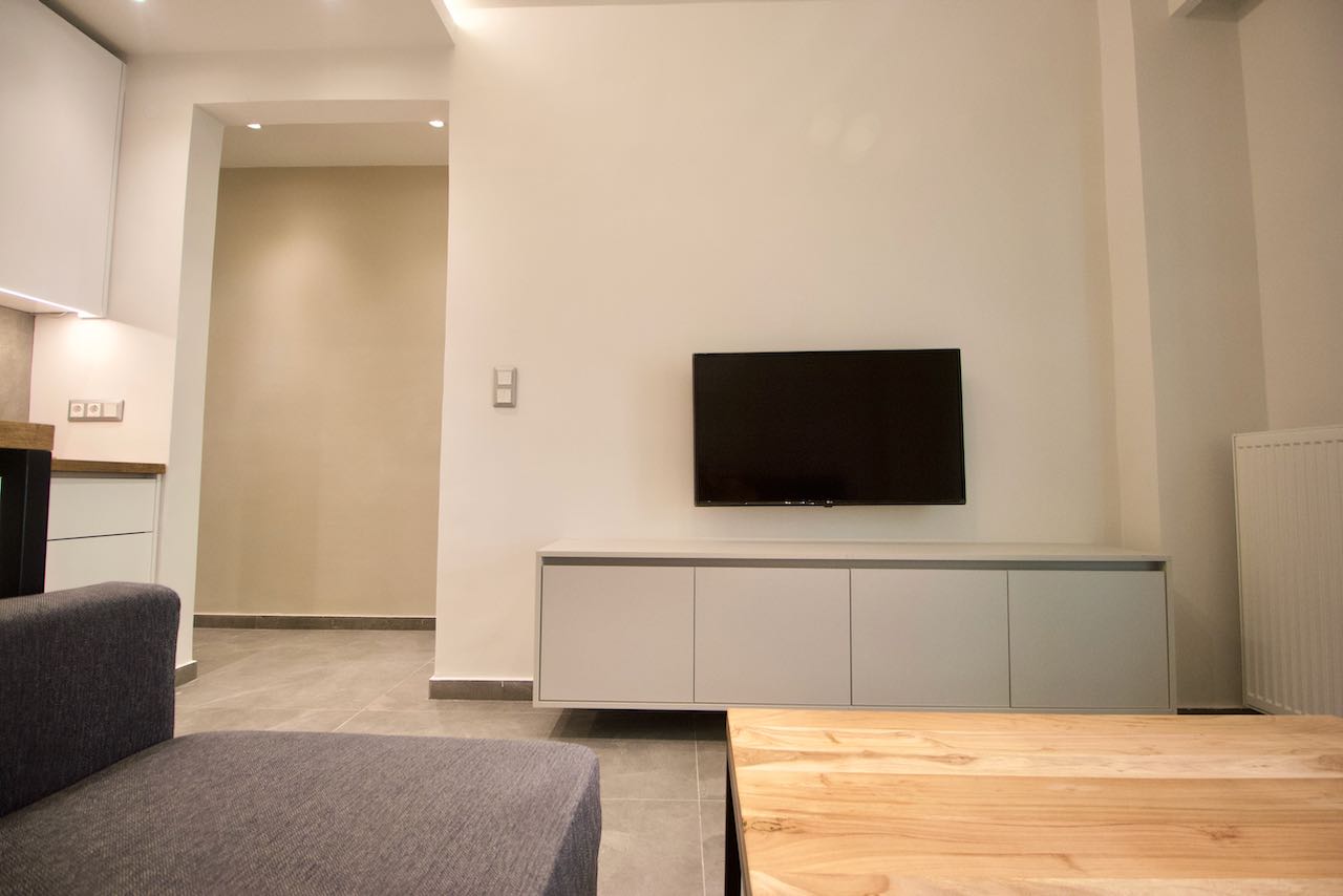 Εξαδακτύλου 17